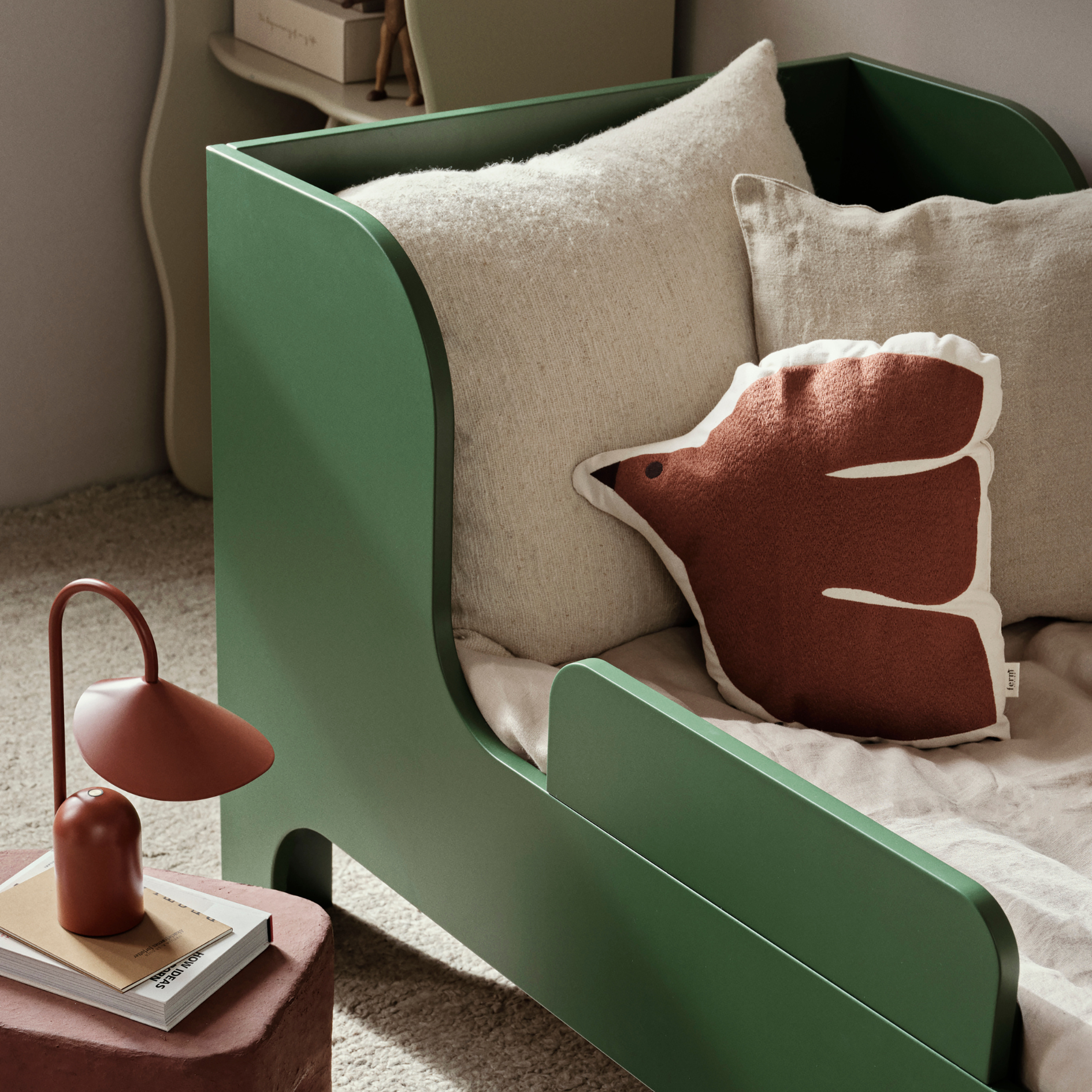 Sill Junior Bed